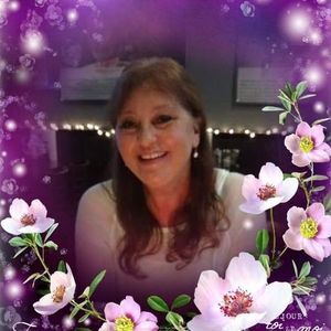 Meet your Posher, Lorie